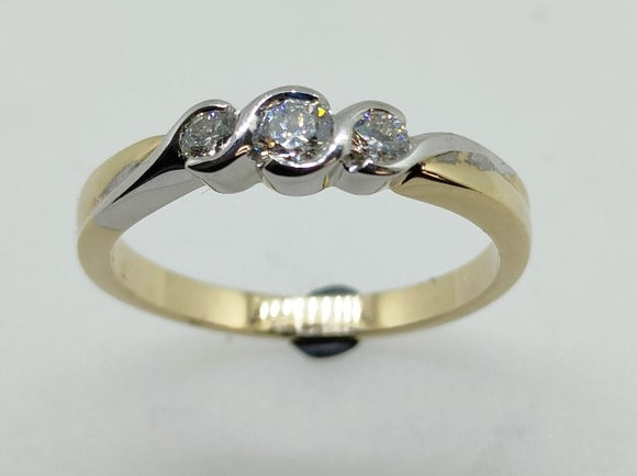 9CT 3 Stone Diamond Ring L12729D